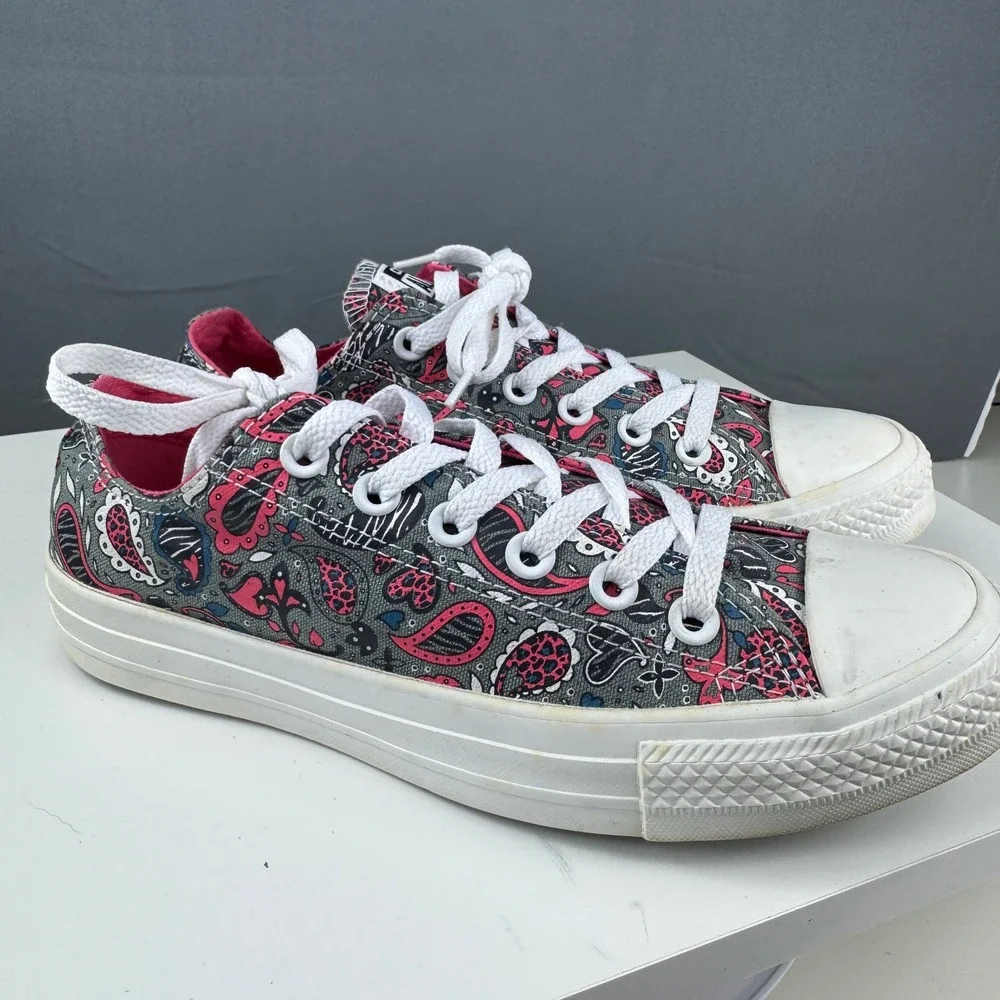 Converse Chuck Taylor All Star Womens Size 8 Paisley Pink Gray Low Top Sneaker